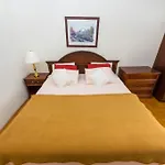Golden Shell Murter