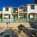 Golden Shell Apartment Murter