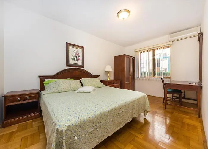 Golden Shell * Murter