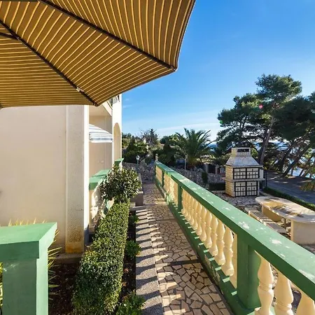 Golden Shell Appartement Murter